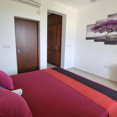Ferienwohnung Aqua Vista Uswetakeiyawa Exterior foto