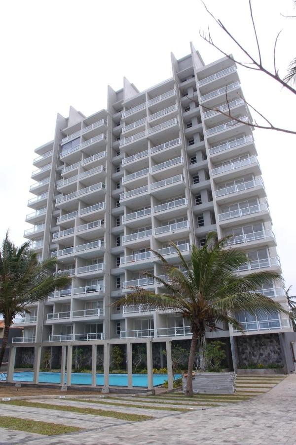 Ferienwohnung Aqua Vista Uswetakeiyawa Exterior foto
