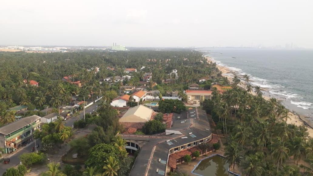 Ferienwohnung Aqua Vista Uswetakeiyawa Exterior foto